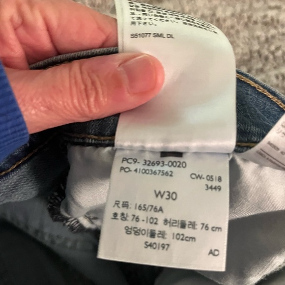 Levi’s denim shorts women’s size 30 - Picture 5 of 5